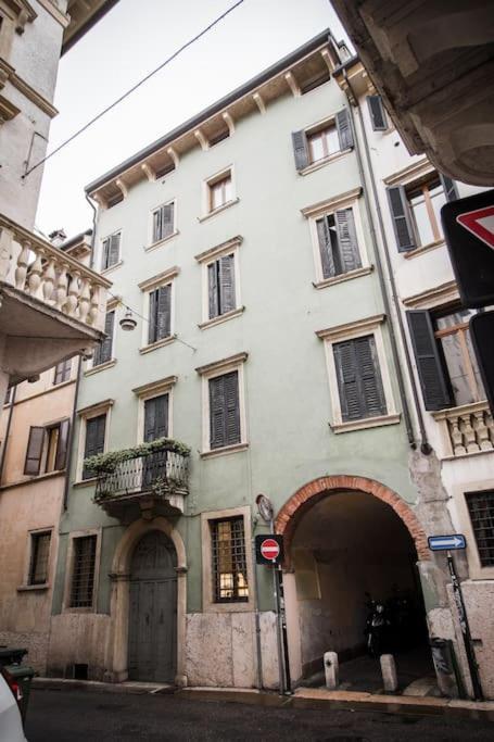 Piazza Erbe Luxury Apartment Βερόνα Εξωτερικό φωτογραφία