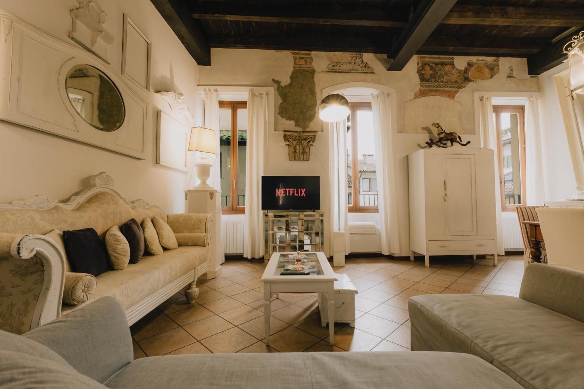 Piazza Erbe Luxury Apartment Βερόνα Εξωτερικό φωτογραφία
